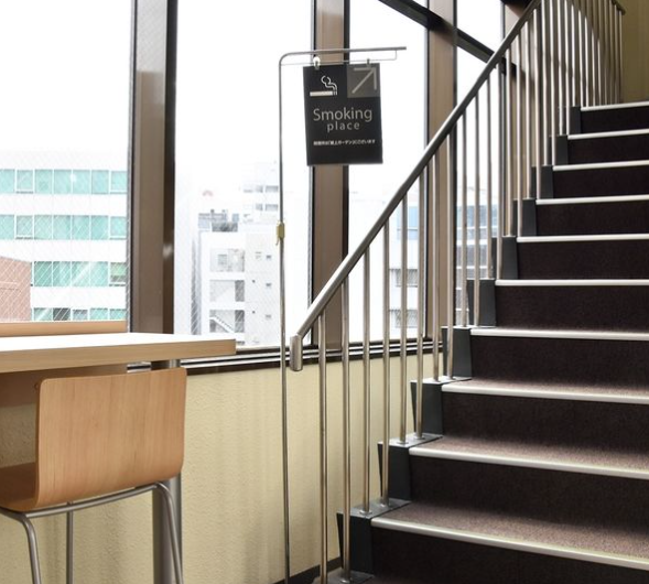 フロアースタンドB クローム(L型)|誉PRINTING