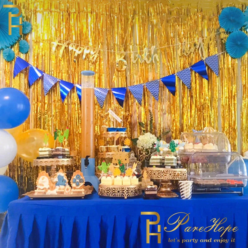 パーティー・インテリア装飾 キラキラ!メタリックカーテン 誕生日・イベント用