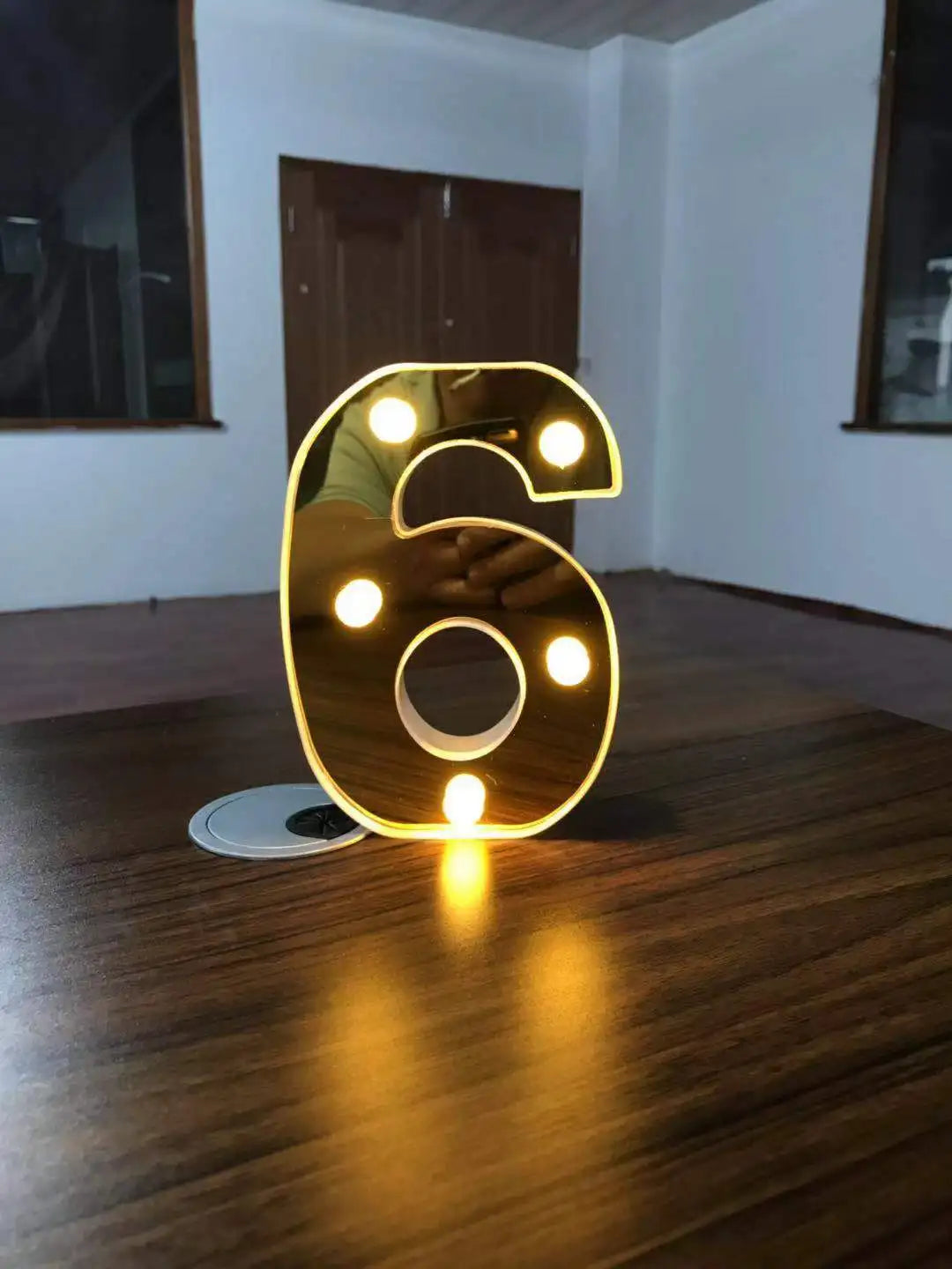 ゴールドLEDライト 【アルファベット・数字型】(電池式)