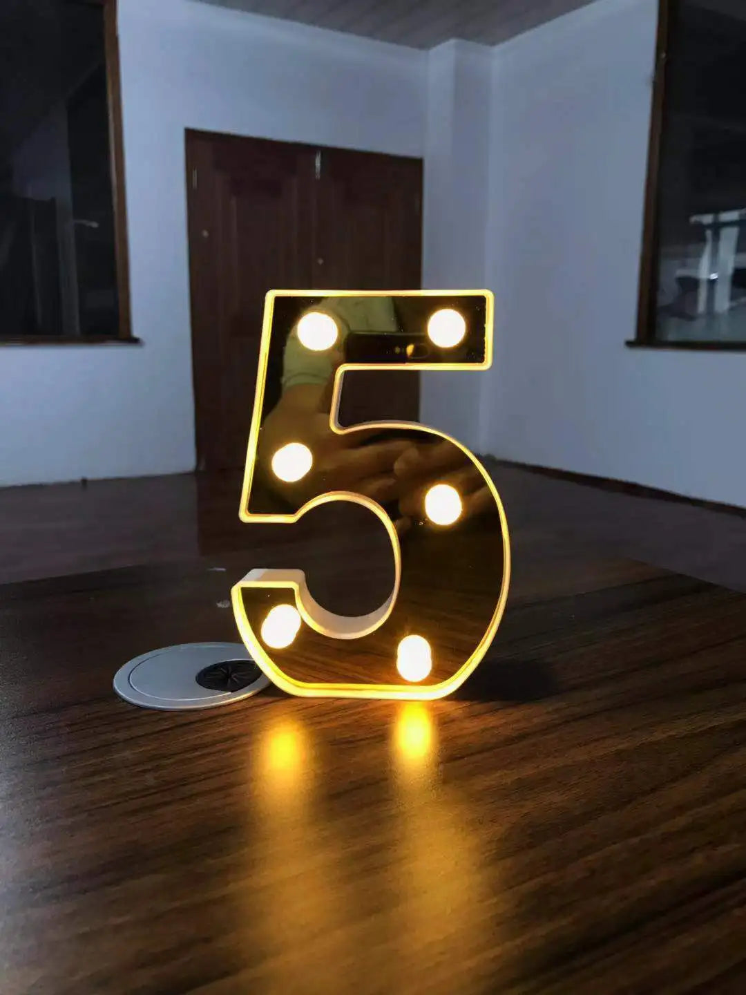 ゴールドLEDライト 【アルファベット・数字型】(電池式)