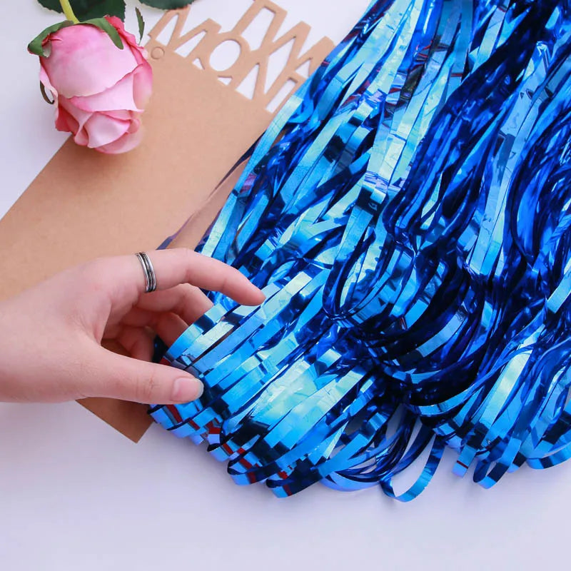 パーティー・インテリア装飾 キラキラ!メタリックカーテン 誕生日・イベント用