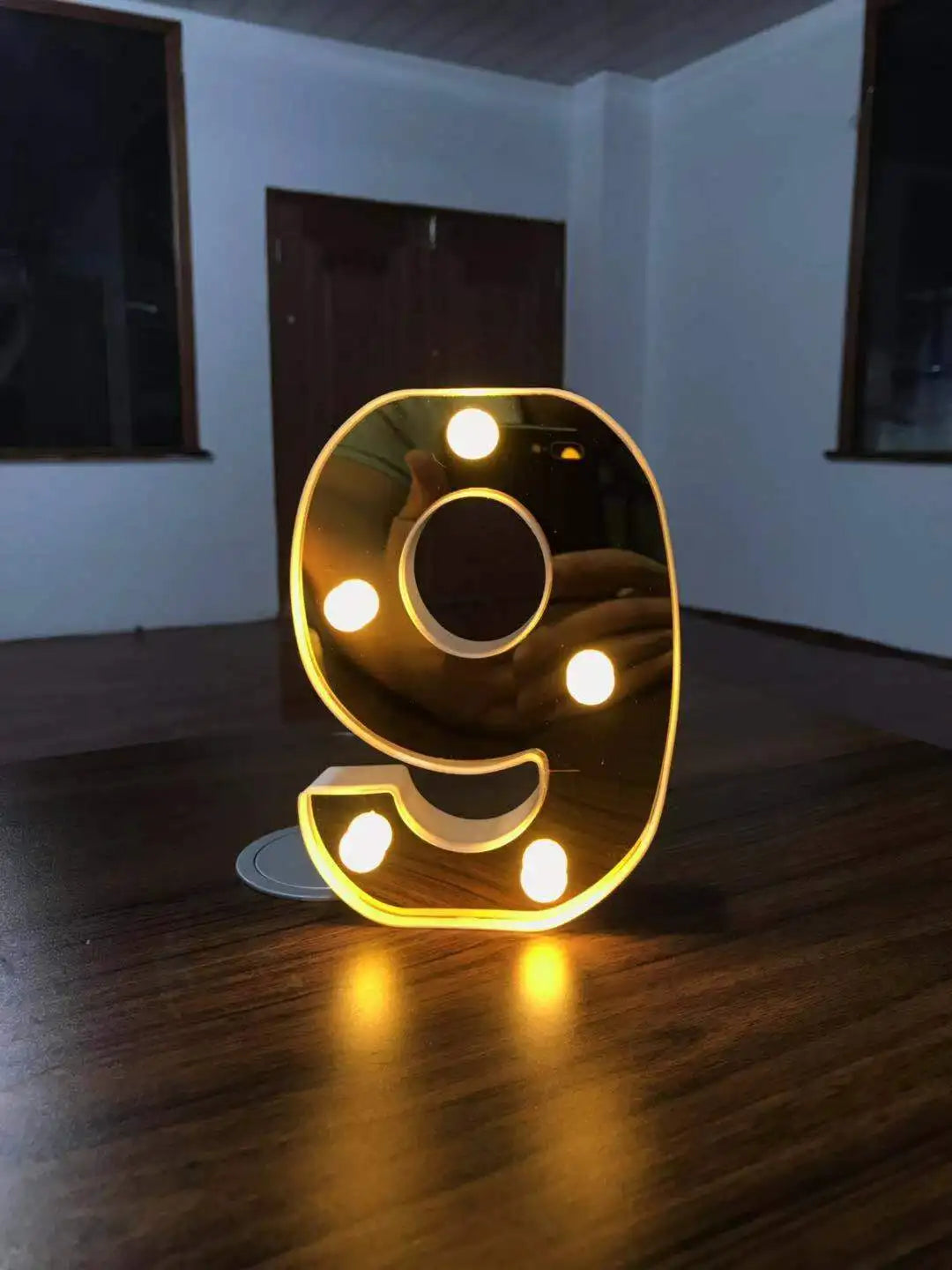 ゴールドLEDライト 【アルファベット・数字型】(電池式)