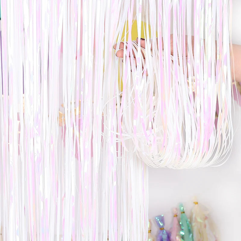 パーティー・インテリア装飾 キラキラ!メタリックカーテン 誕生日・イベント用
