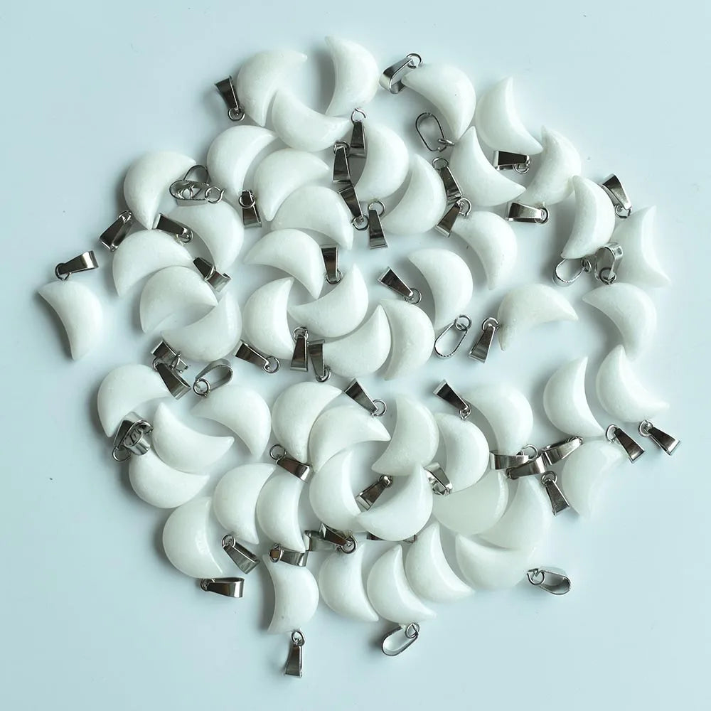 イベント装飾・パーティグッズ|天然石三日月型ペンダントヘッド(50個セット)