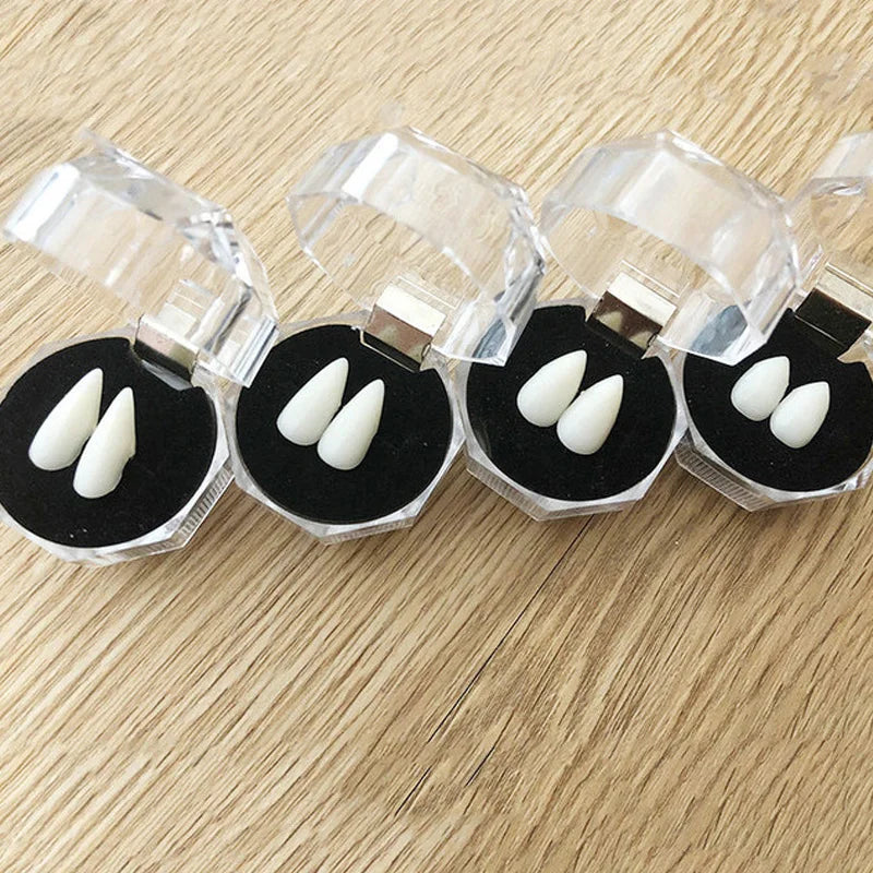 イベント・ハロウィングッズ|ハロウィン用 吸血鬼の入れ歯 (1組)