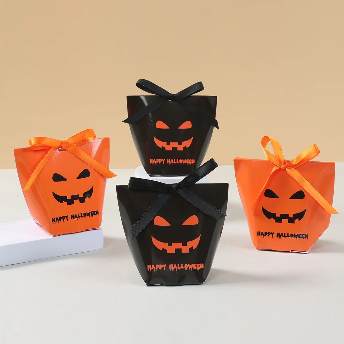 |イベント・ノベルティ用品 |ハロウィン用ギフトボックス | W6×H10.5×D6c