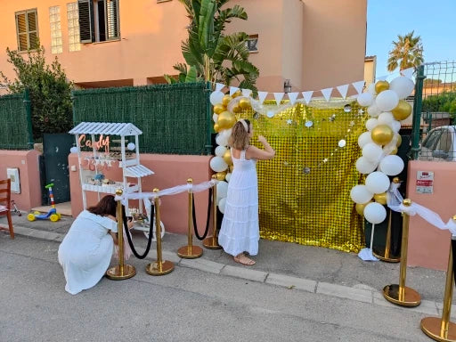 パーティー・インテリア装飾 キラキラ!カーテン 2枚入 ミラーボール風デザイン