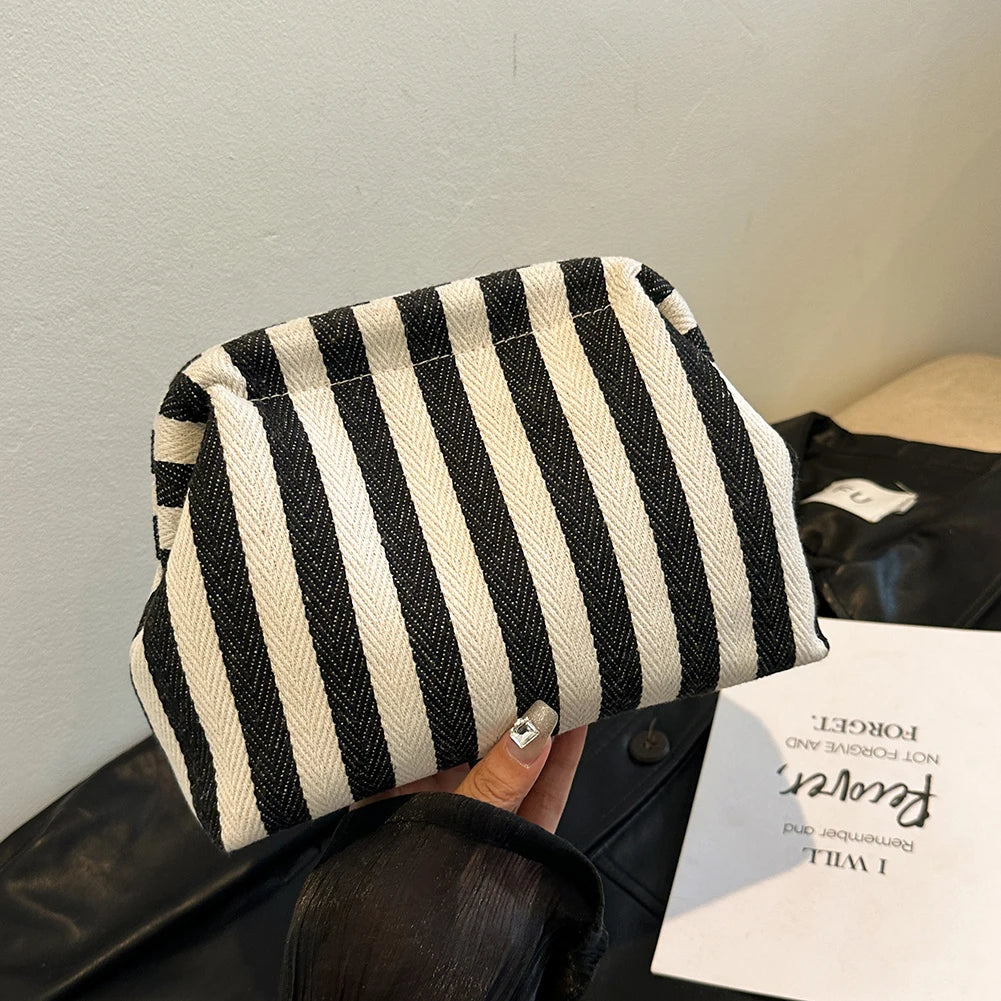 |イベント・ノベルティ用品 | ストライプ柄クラッチバッグ | W22xH17㎝