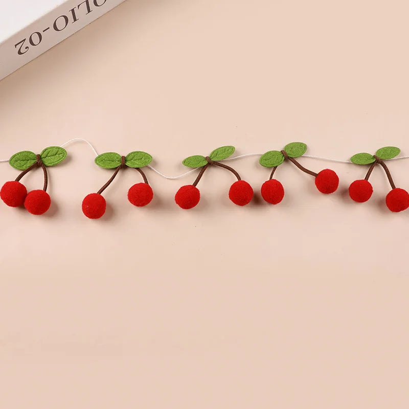 イベント・クリスマス装飾|フェルトボール チェリーガーランド デコレーション