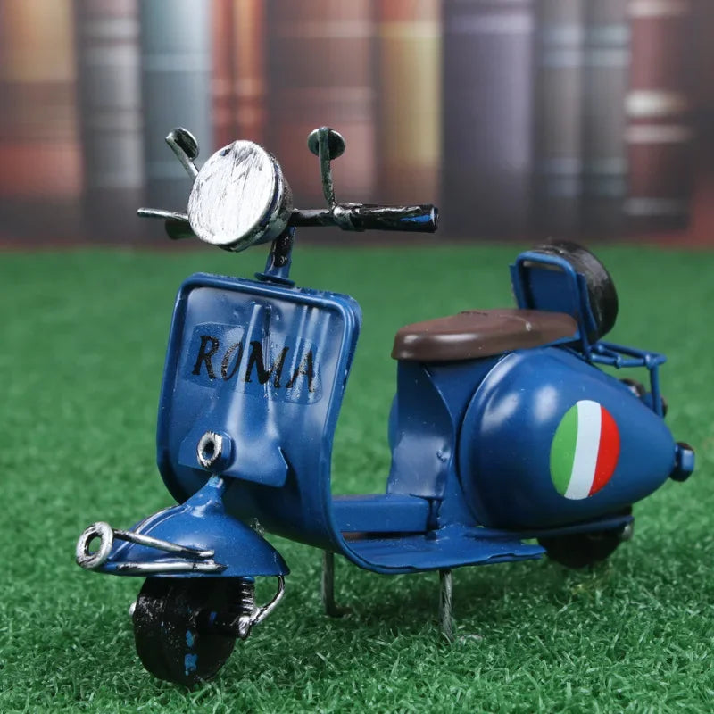 【インテリア用装飾】おしゃれなヴィンテージ風スクーター型オブジェ