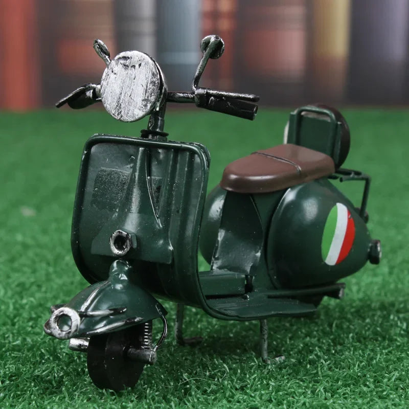 【インテリア用装飾】おしゃれなヴィンテージ風スクーター型オブジェ