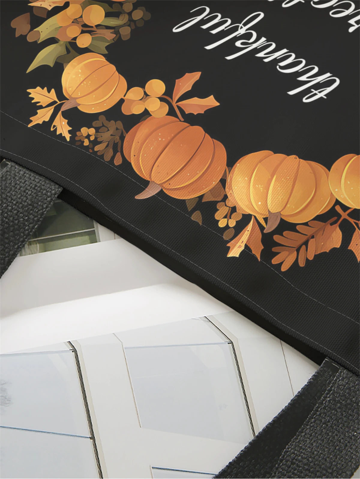 ハロウィングッズ|カボチャリース柄トートバッグ(A4サイズ対応)