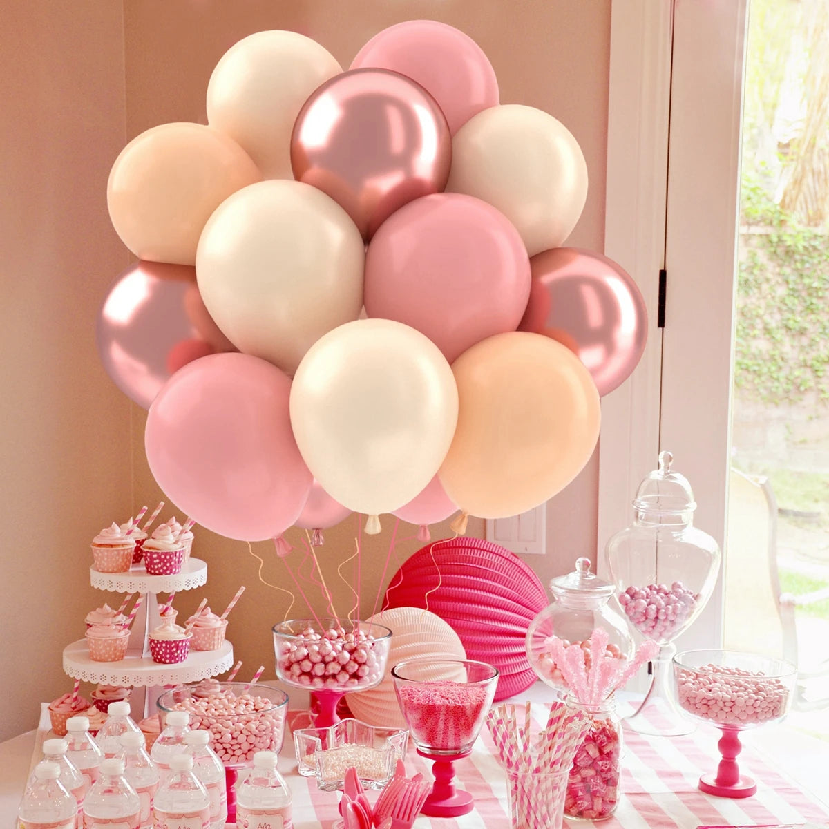 イベント・クリスマス装飾|ゴールドコンフェッティ&メタリックバルーンセット