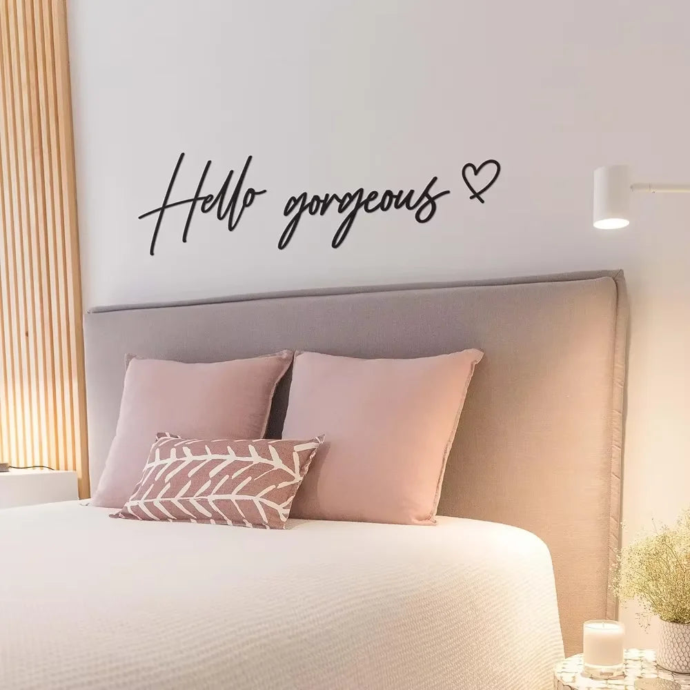 Hello Gorgeous メタルウォールデコレーション