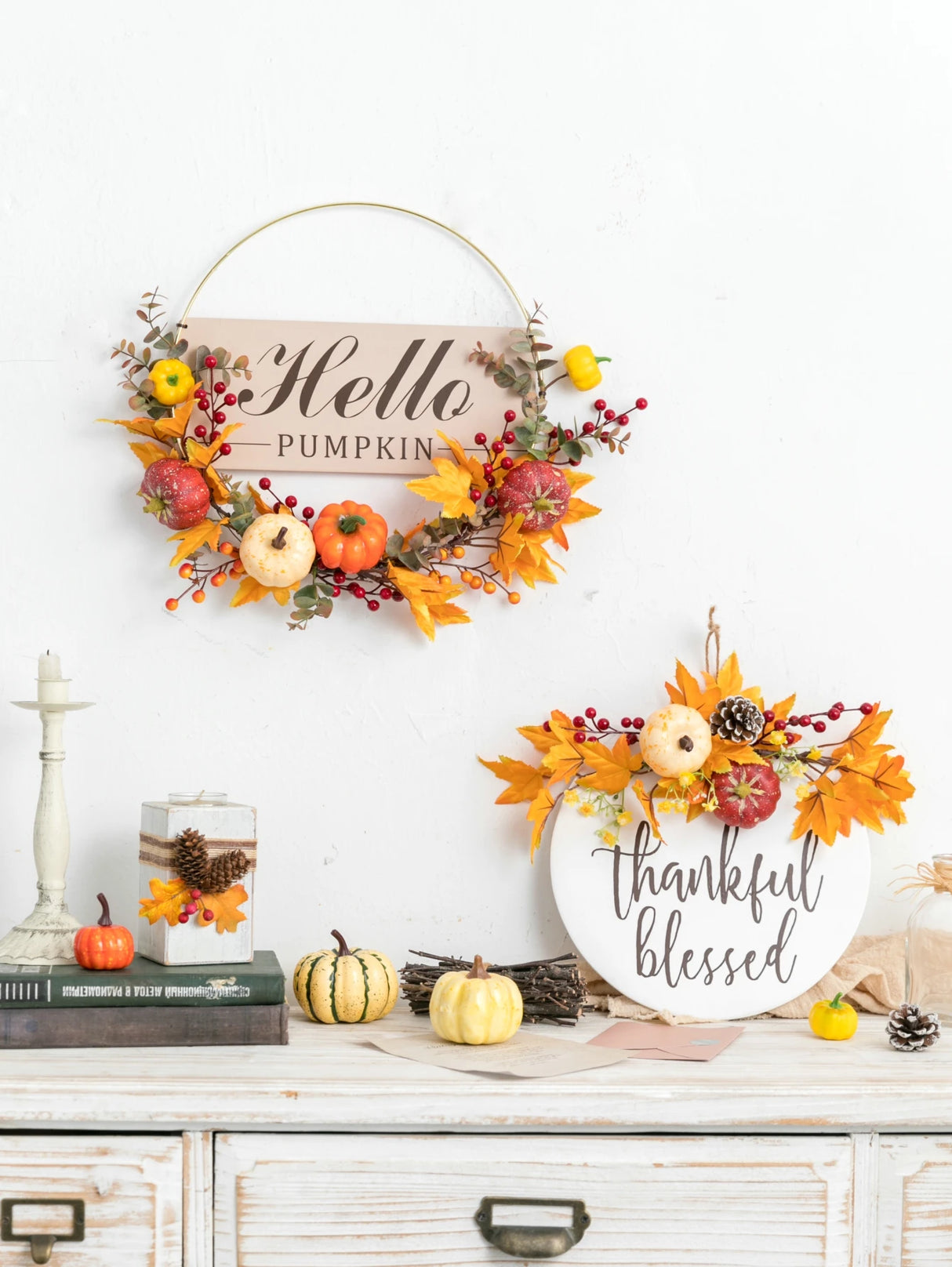 イベント・ハロウィングッズ|リース カボチャとメープルで彩る