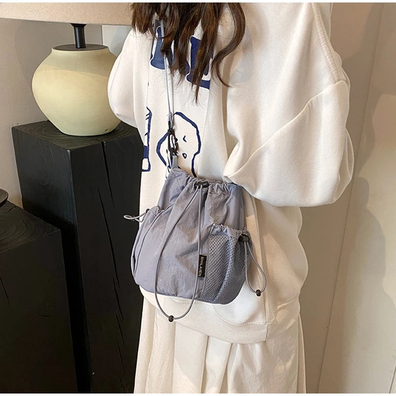 |イベント・ノベルティ用品 | 防水ナイロン大容量バケットバッグ| W16×H19×D16㎝