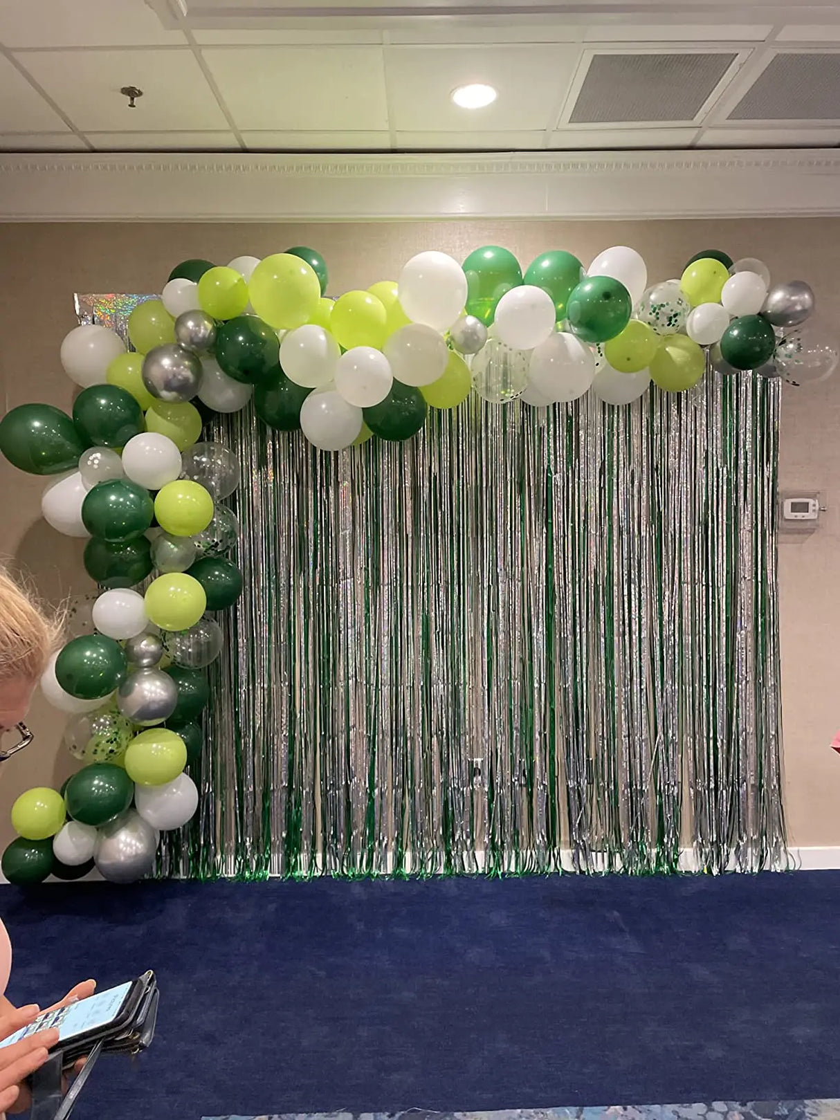 パーティー・インテリア装飾 キラキラ!カーテン 波型/ストレート型 2種類