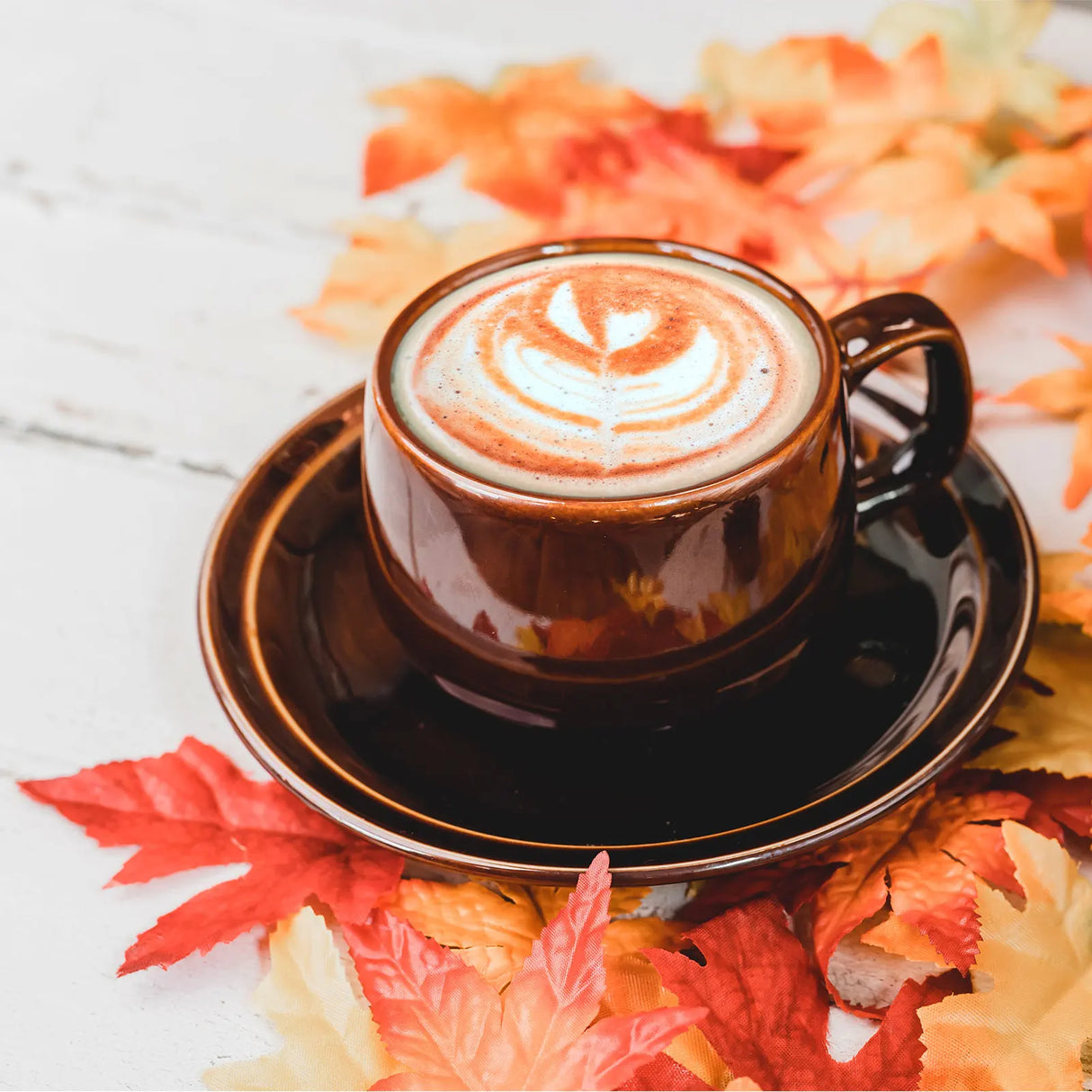 イベント・ハロウィングッズ|メープルリーフ100枚セット デコレーション用