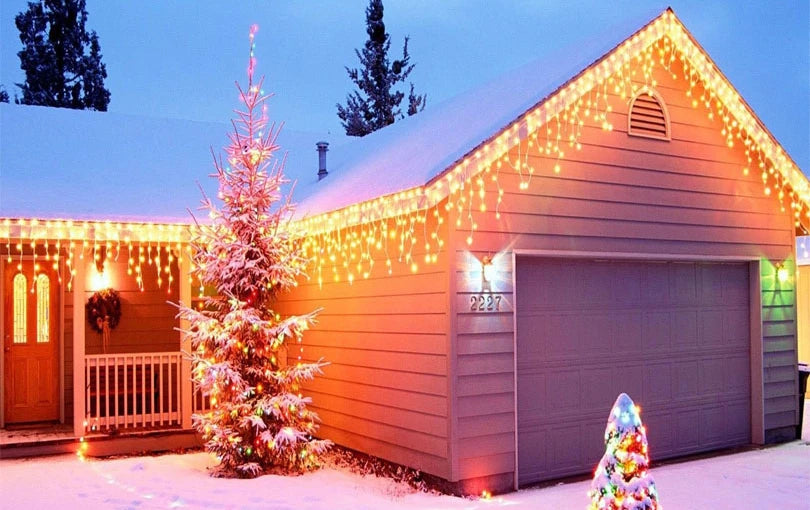 カーテンライト|イベント・クリスマス装飾|LEDつらら型 屋外用カーテンライト(幅4M~32M)