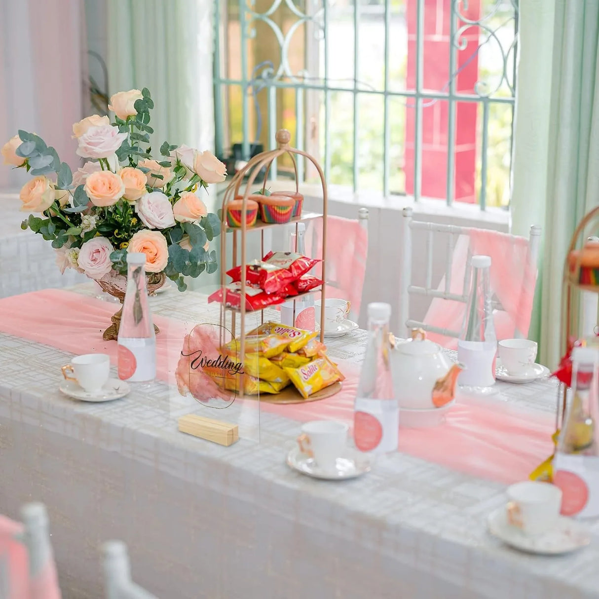 イベント・結婚式装飾|フロストアーチ型アクリルウェディングサイン