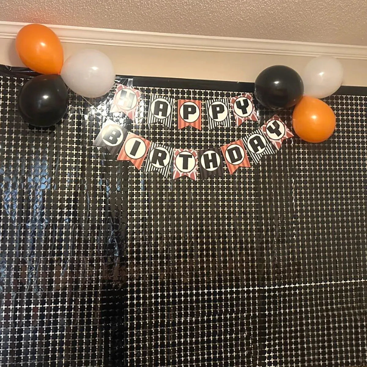 パーティー・インテリア装飾 キラキラ!ミラーボール風カーテン 4枚入セット