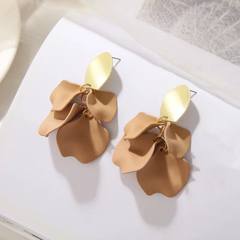 カラフルバラのロングペンダントイヤリング