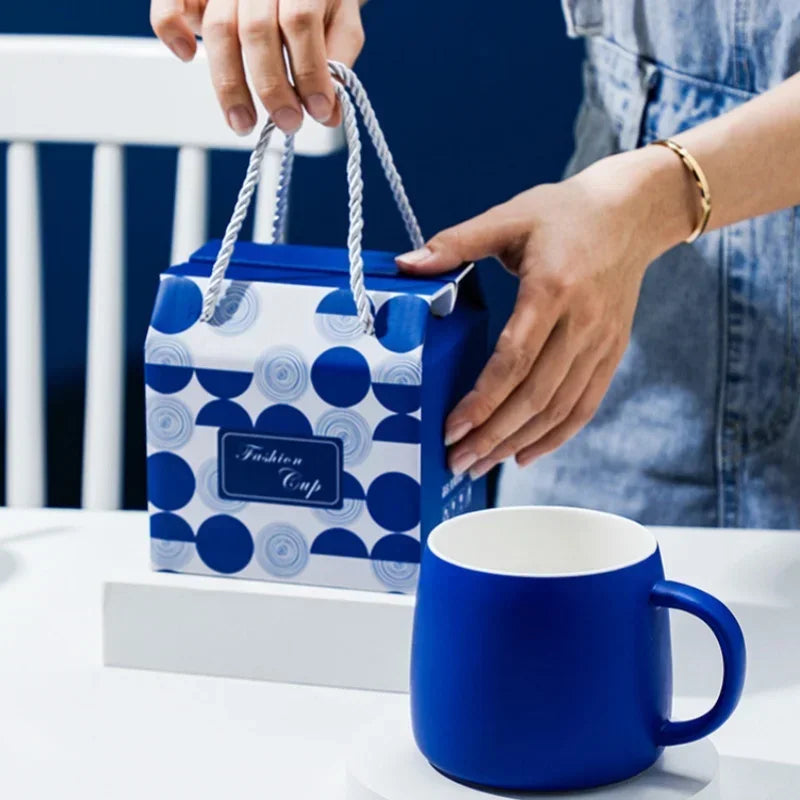 |イベント・ノベルティ用品 | スプーン付きセラミック製ブルーマグカップ | 500ml