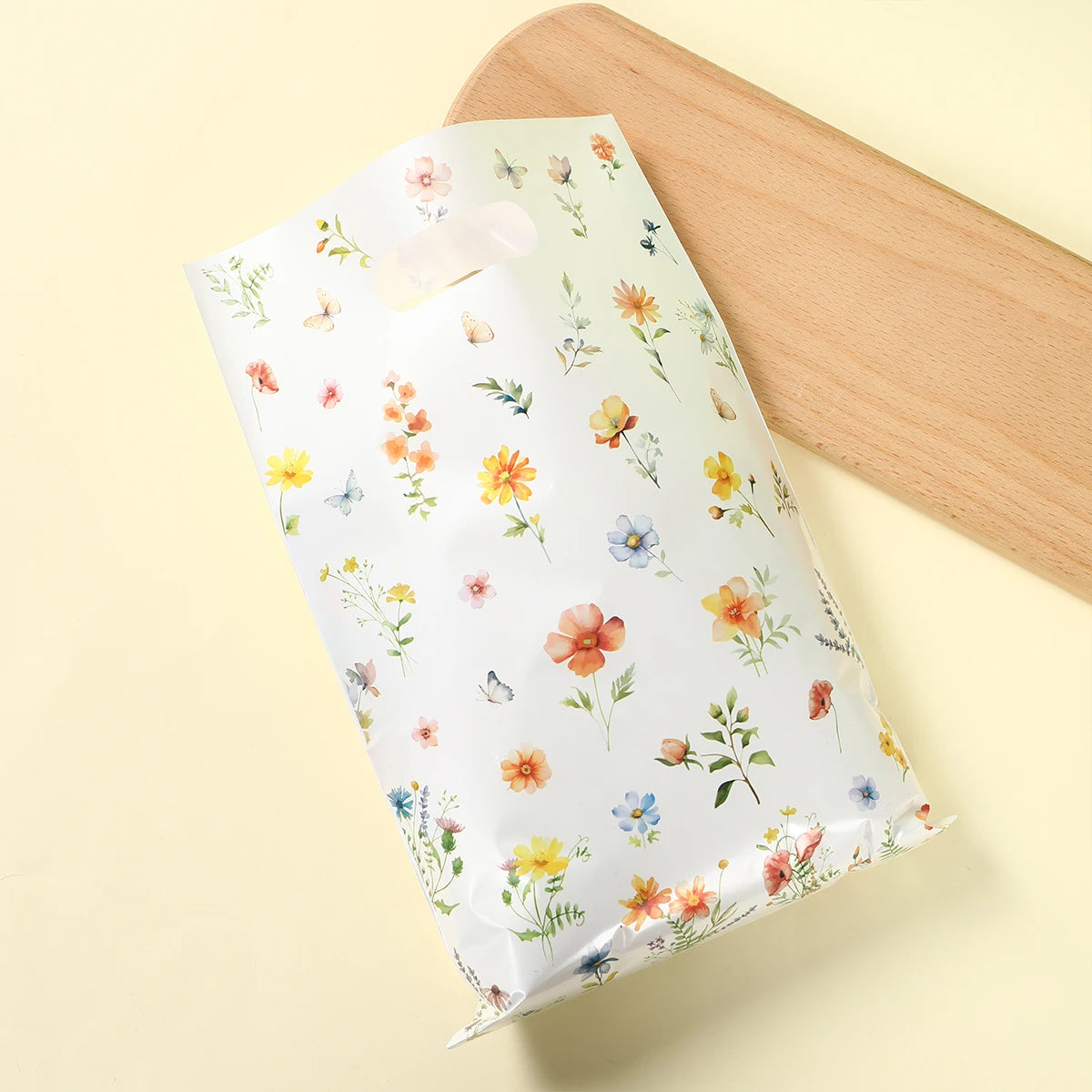 |イベント・ノベルティ用品 | 花柄ギフトバッグ | W16.5×H25c