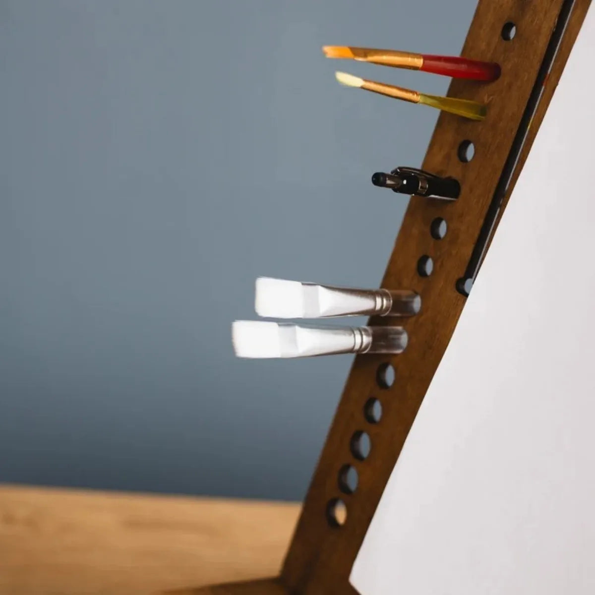 【ブラシホルダー付き】多機能木製アートイーゼルスタンド