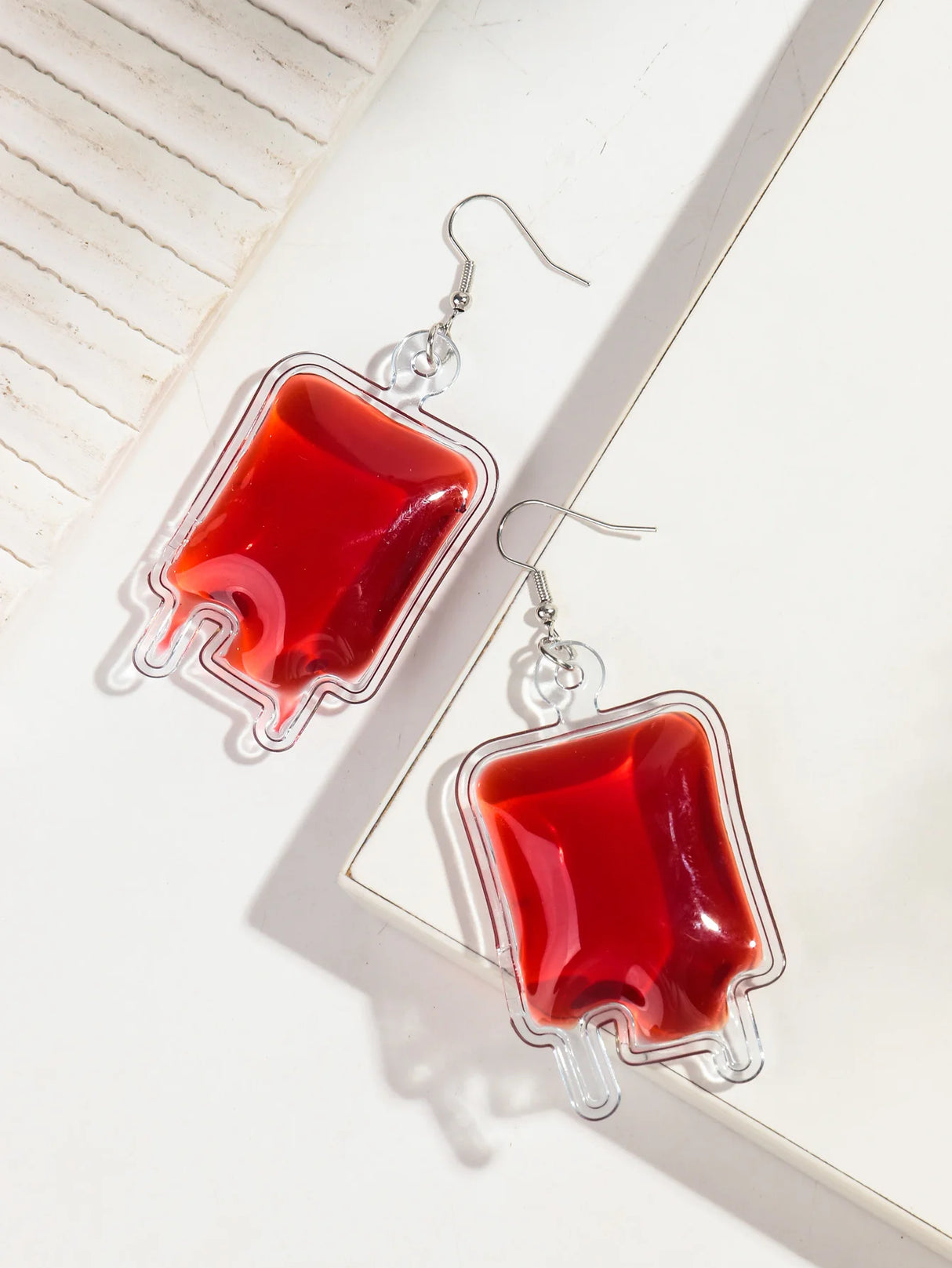 イベント・ハロウィングッズ|仮装用アクセサリー 血液バッグ型ピアス