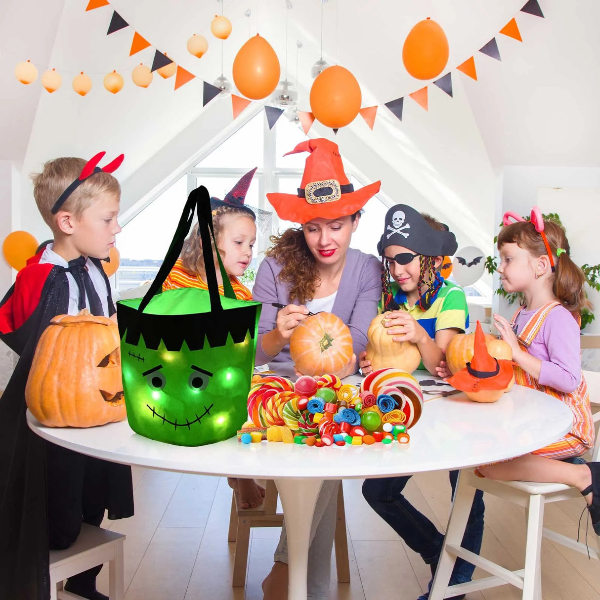 イベント・ハロウィングッズ|LEDライト付きハロウィントリックバスケット