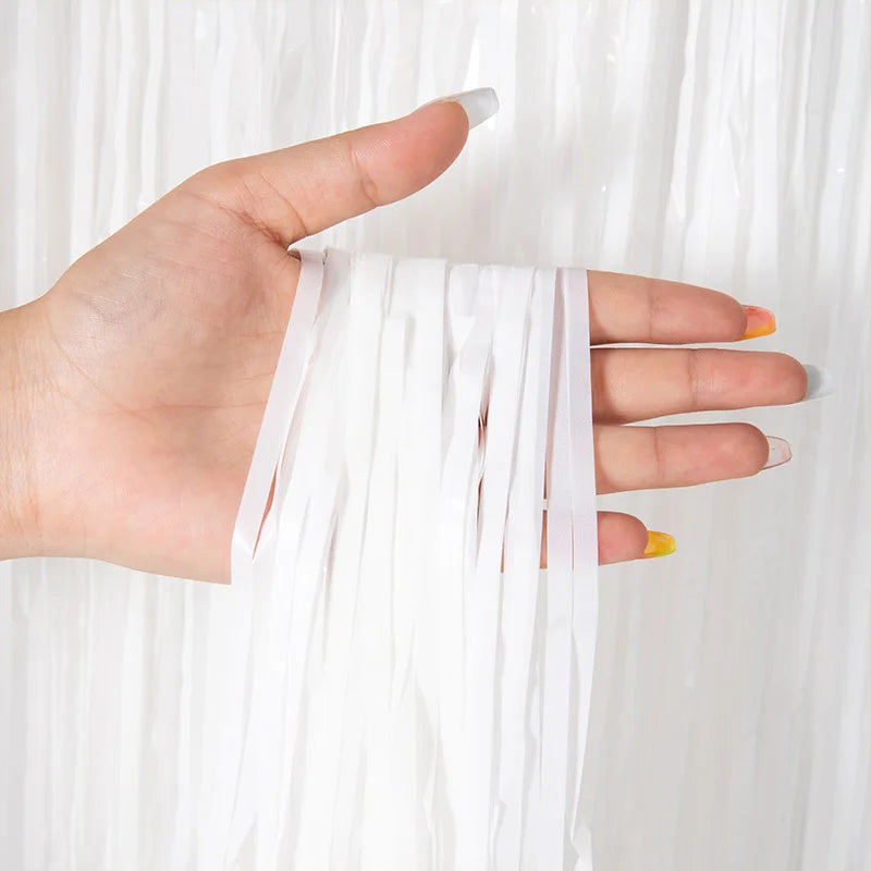 パーティー・インテリア装飾 メタリックカラーカーテン 幅1M 長さ1M/2M/3M フリンジタイプ