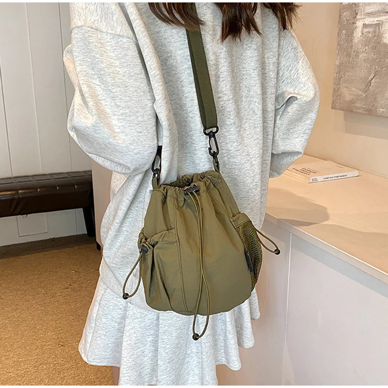 |イベント・ノベルティ用品 | 防水ナイロン大容量バケットバッグ| W16×H19×D16㎝