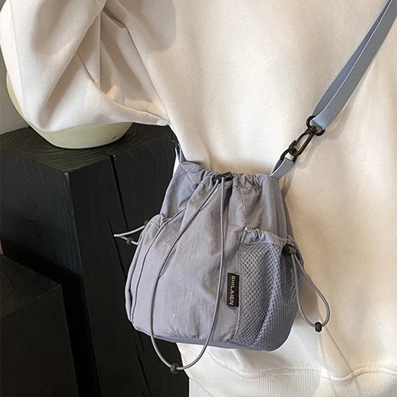 |イベント・ノベルティ用品 | 防水ナイロン大容量バケットバッグ| W16×H19×D16㎝