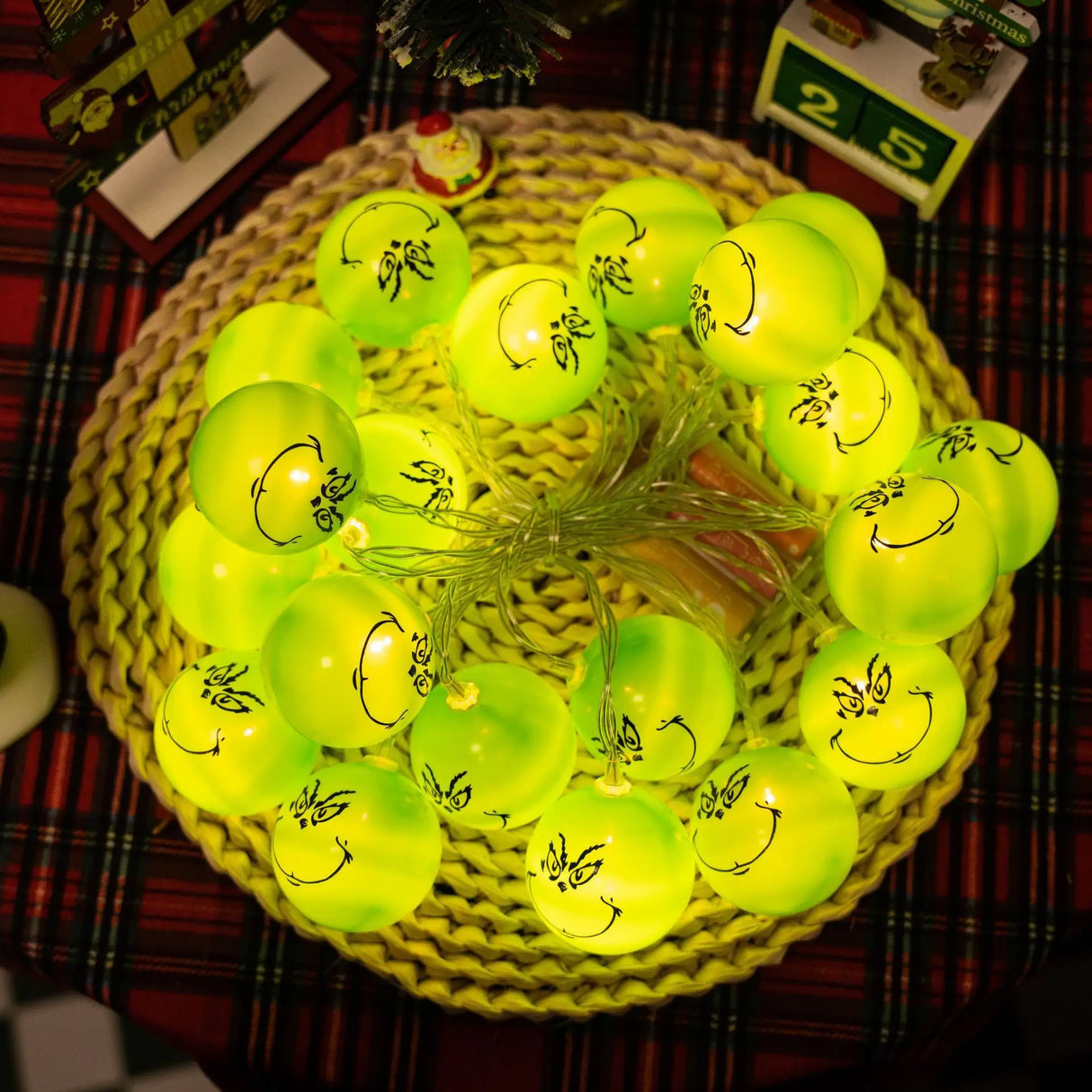 ドレープライト|イベント・クリスマス装飾|LEDストリングライト(1.5M/3M/6M)