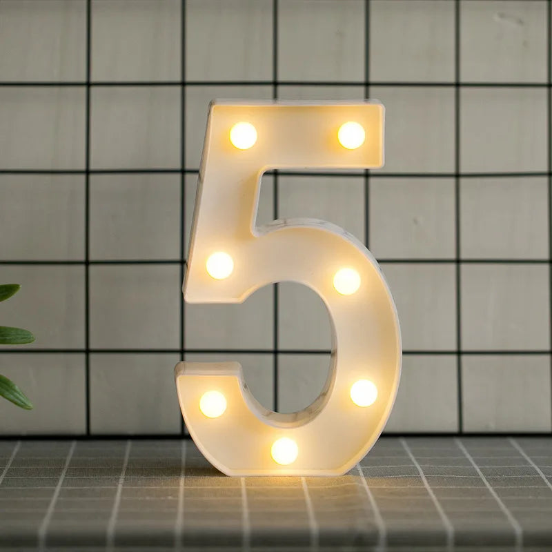 【LED装飾】LEDライト・デコレーションライト(ハート/アルファベット/数字)16㎝/22cm ABS樹脂