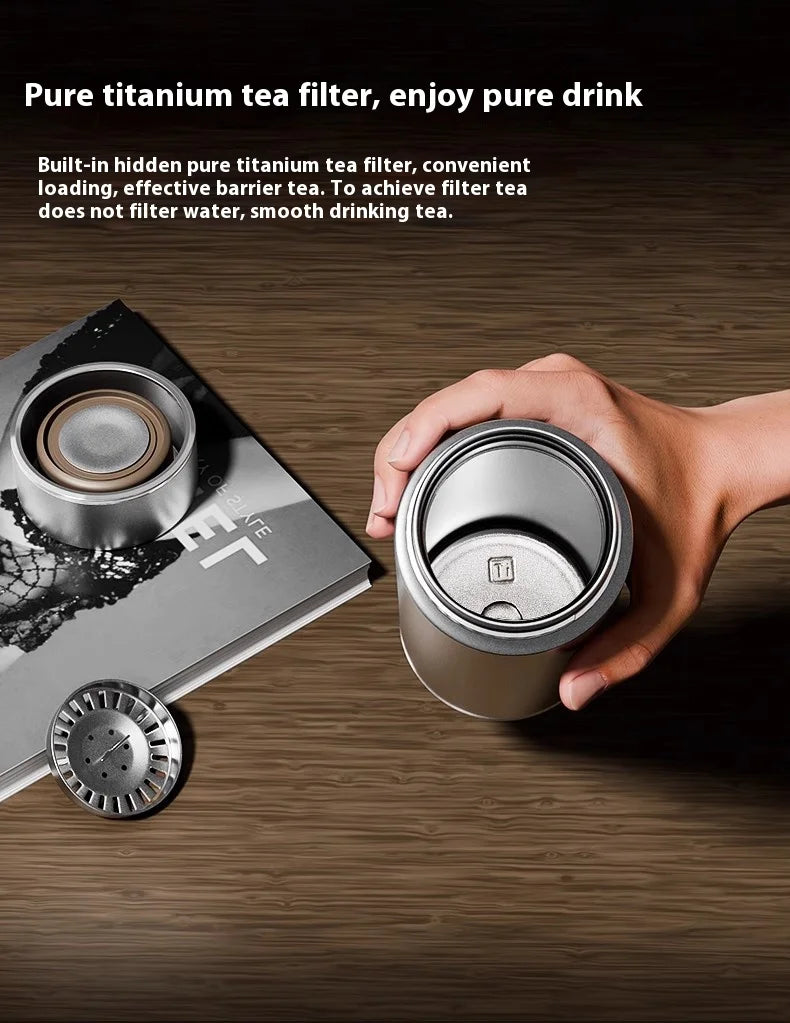 |イベント・ノベルティ用品 | 純チタン断熱カップ 茶水分離機能付き| 200ml/300ml/500ml