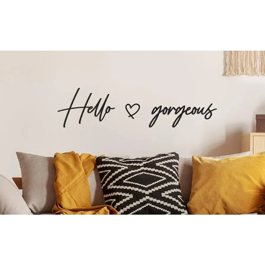 Hello Gorgeous メタルウォールデコレーション