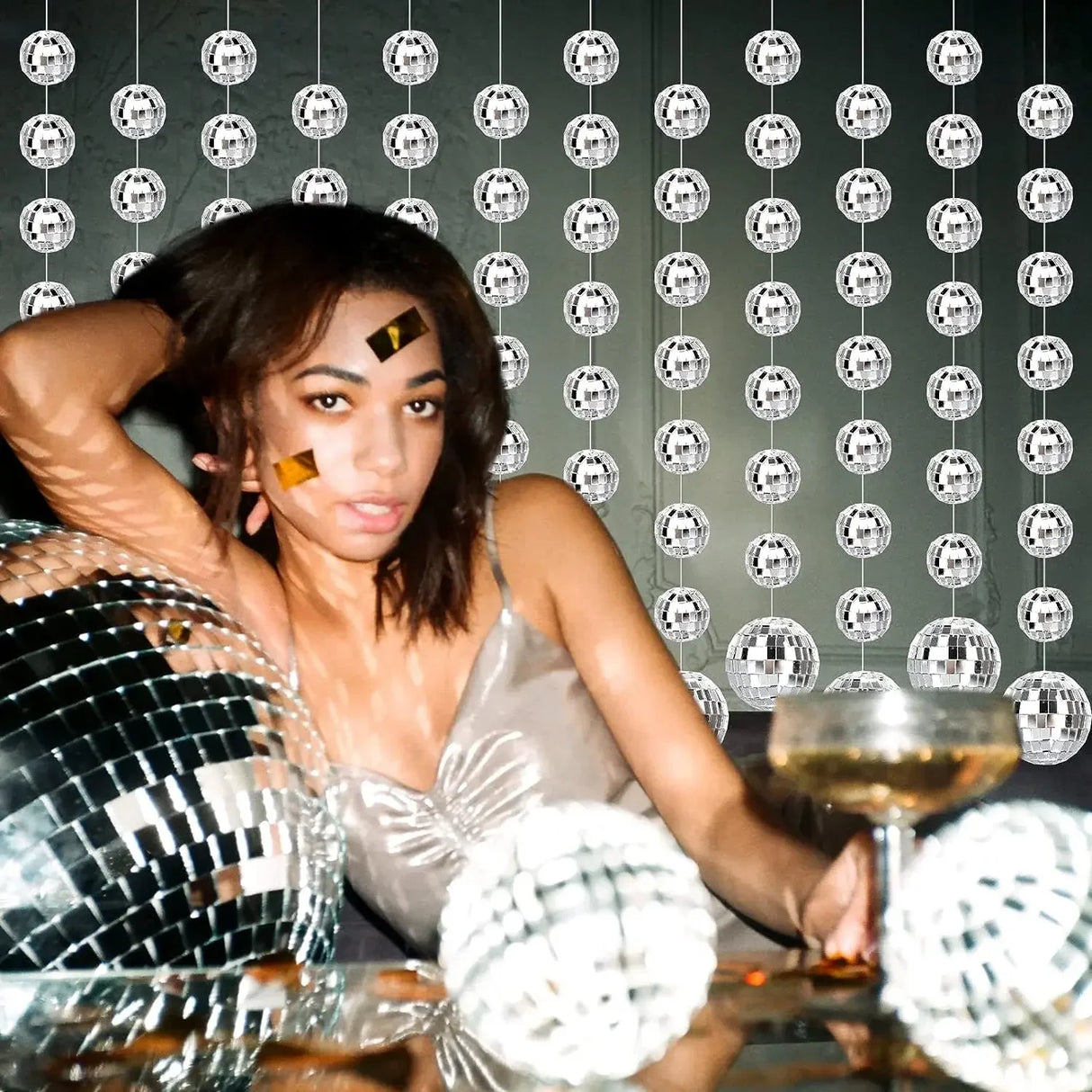 パーティー・インテリア装飾 キラキラ!ミラーボールカーテン用パーツ 装飾用