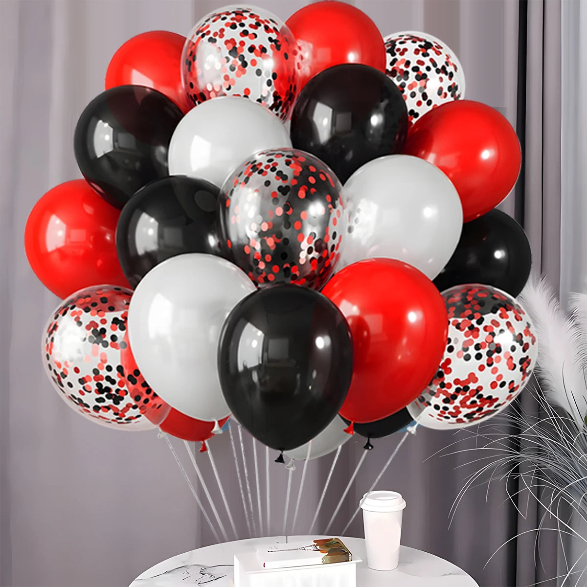 イベント・クリスマス装飾|ゴールドコンフェッティ&メタリックバルーンセット