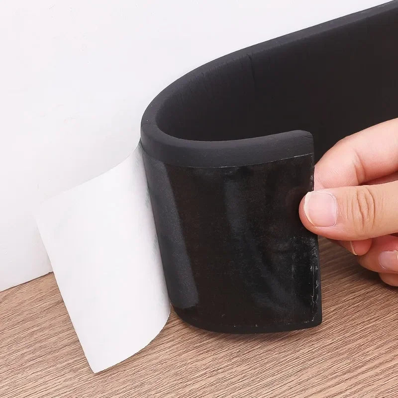 壁面衝撃吸収 幅木風粘着ボーダーシート 幅8㎝x200㎝ 厚さ10㎜