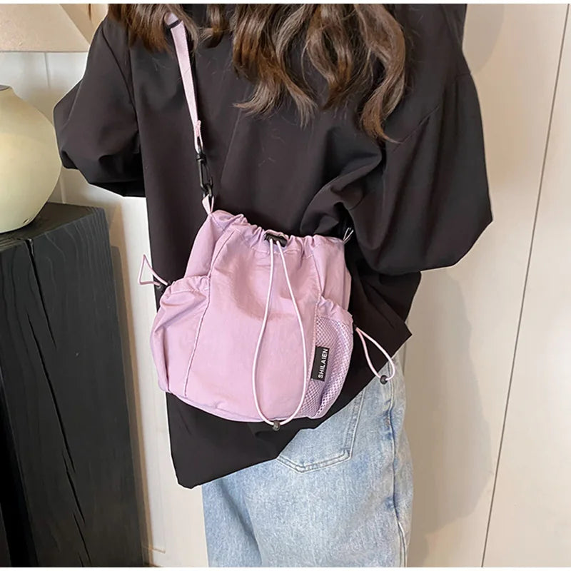 |イベント・ノベルティ用品 | 防水ナイロン大容量バケットバッグ| W16×H19×D16㎝