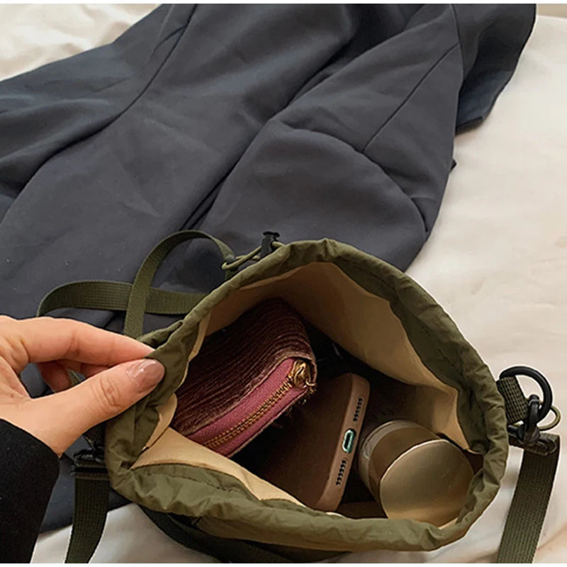 |イベント・ノベルティ用品 | 防水ナイロン大容量バケットバッグ| W16×H19×D16㎝