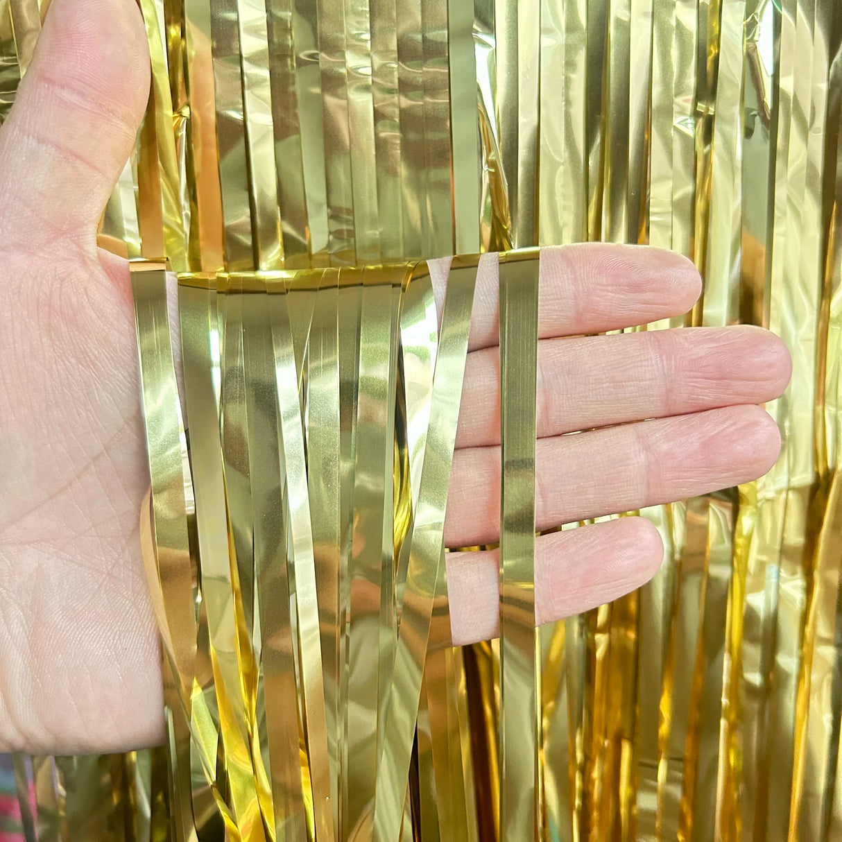 パーティー・インテリア装飾 メタリックカラーカーテン 幅1M 長さ1M/2M/3M フリンジタイプ