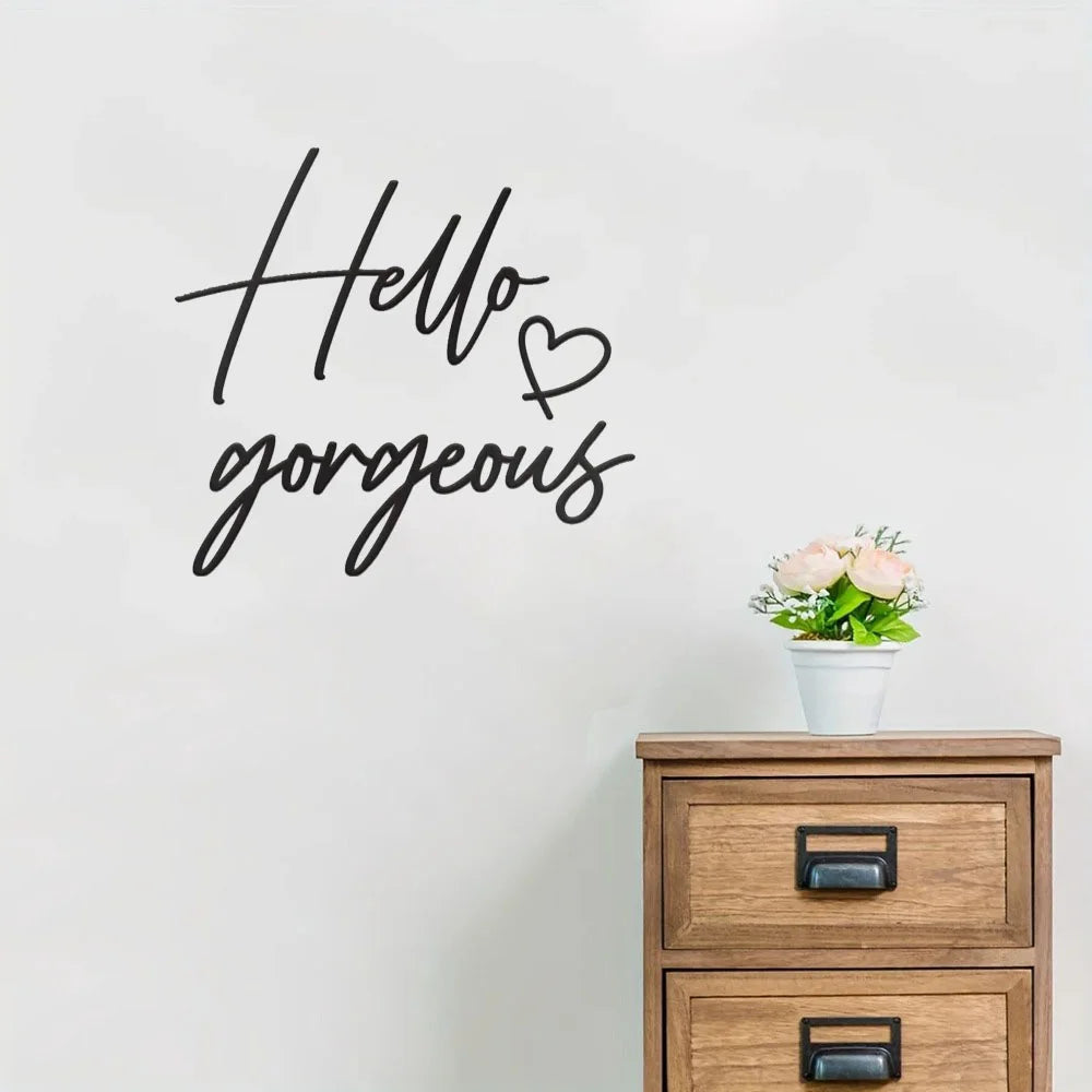 Hello Gorgeous メタルウォールデコレーション