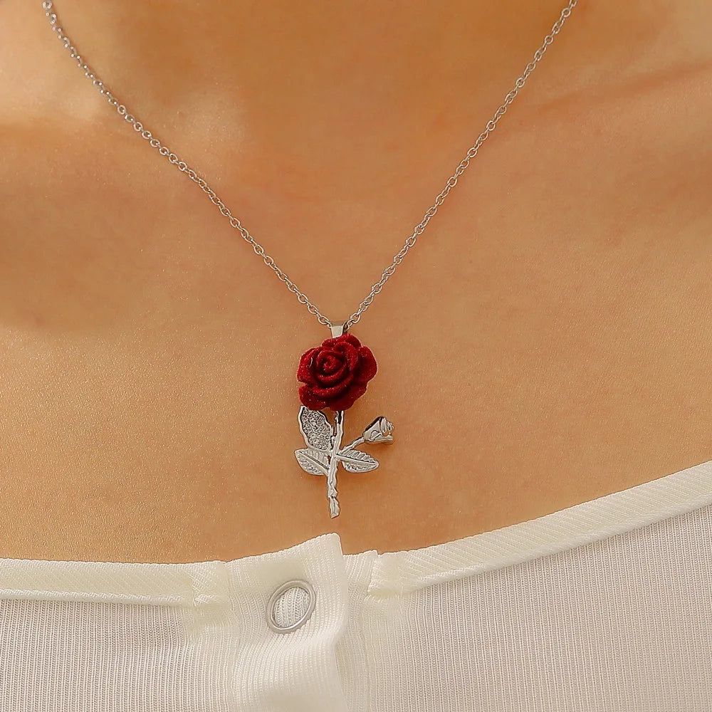 レッドハート&ローズペンダントネックレス