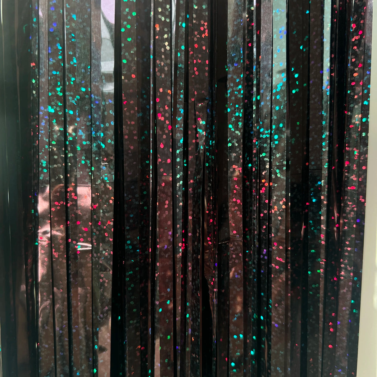 パーティー・インテリア装飾 メタリックカラーカーテン 幅1M 長さ1M/2M/3M フリンジタイプ