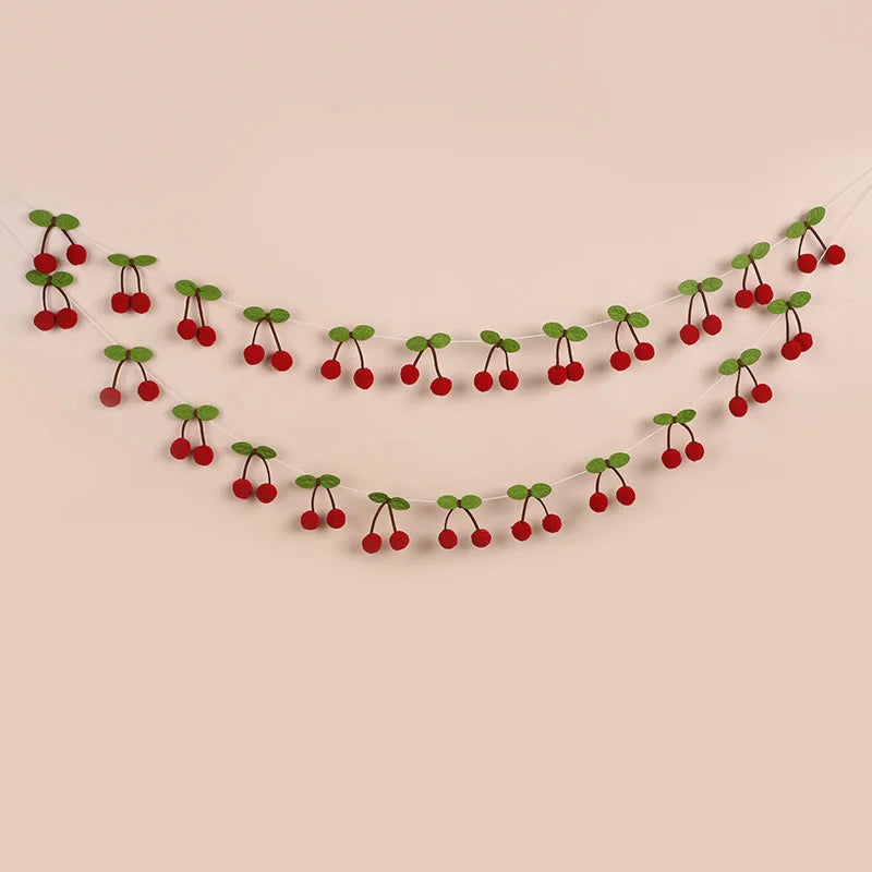 イベント・クリスマス装飾|フェルトボール チェリーガーランド デコレーション