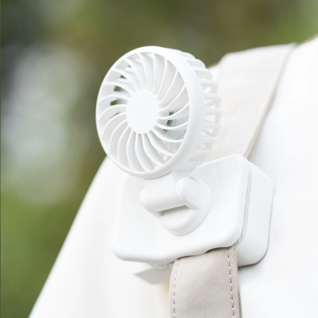 |イベント・ノベルティ用品 | 充電式 ポータブルクリップ付きハンディーファン