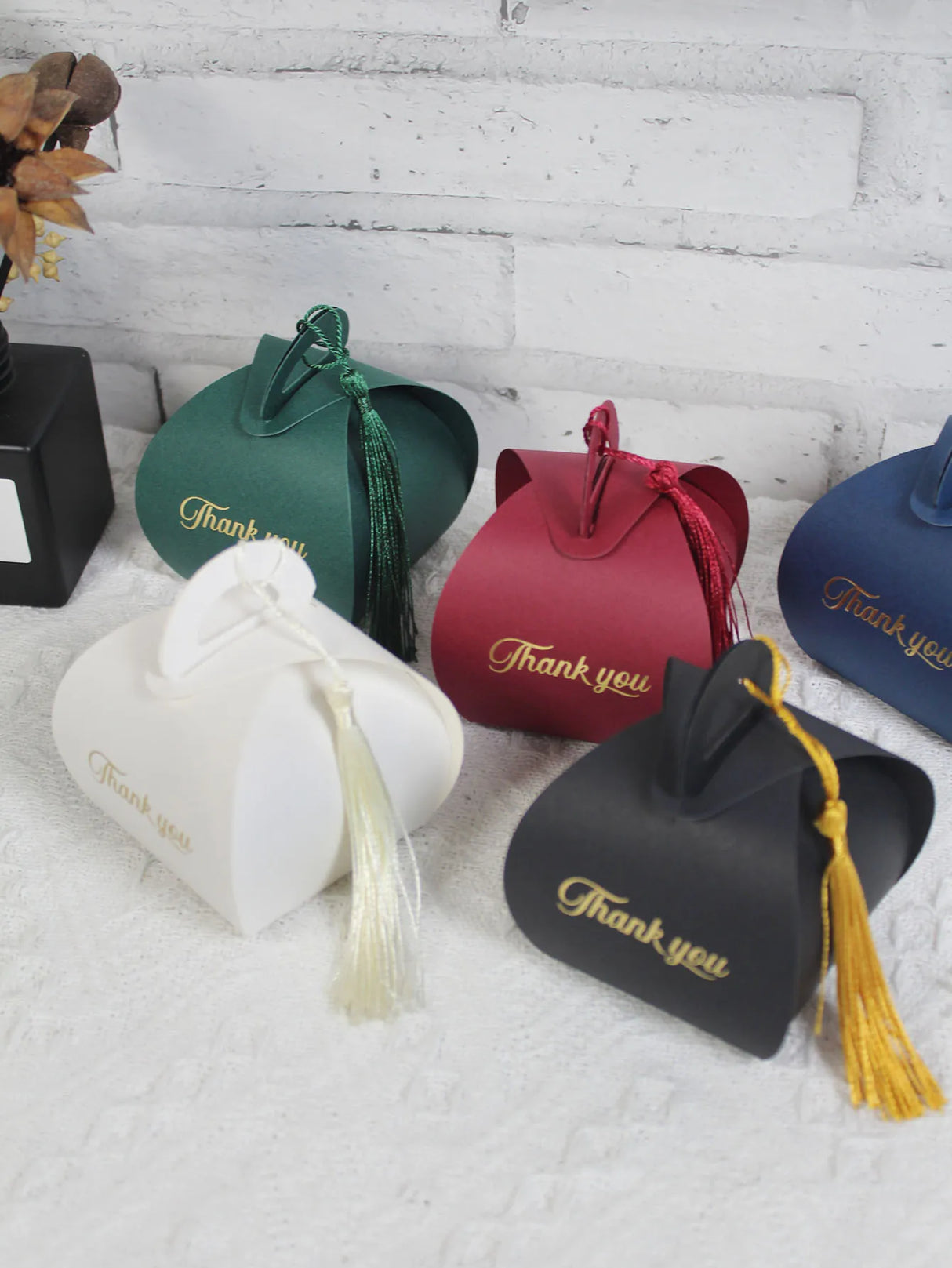 |イベント・ノベルティ用品 | タッセル付きギフトミニボックス | W5.5xH6.5xD5.5c